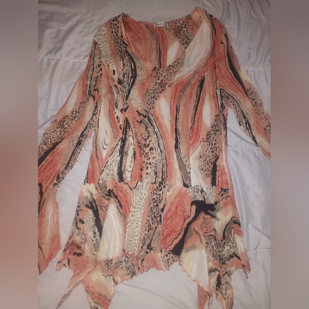 Women's Multicolor Animal Print Top, med/large, Jaipur brand, long slv.